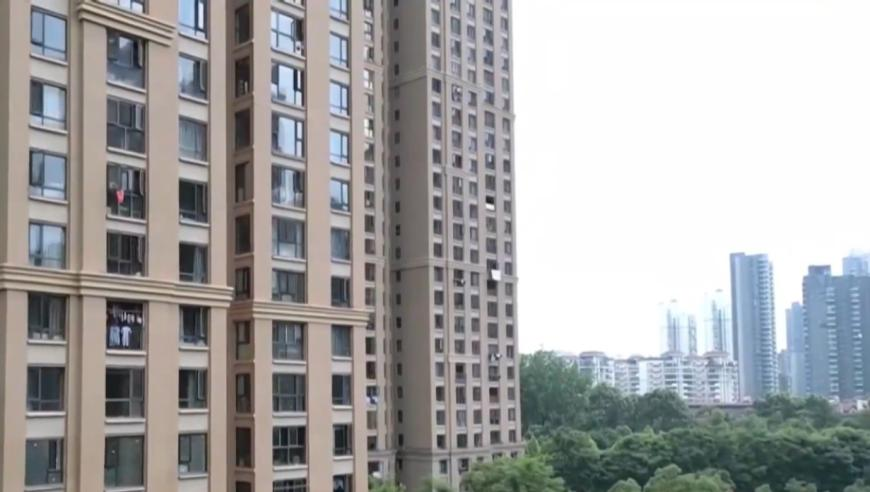马会传真澳门论坛内部资料,张艺兴李珞桉新片反差父女感,作答解释落实的民间信仰_内测版V6.87