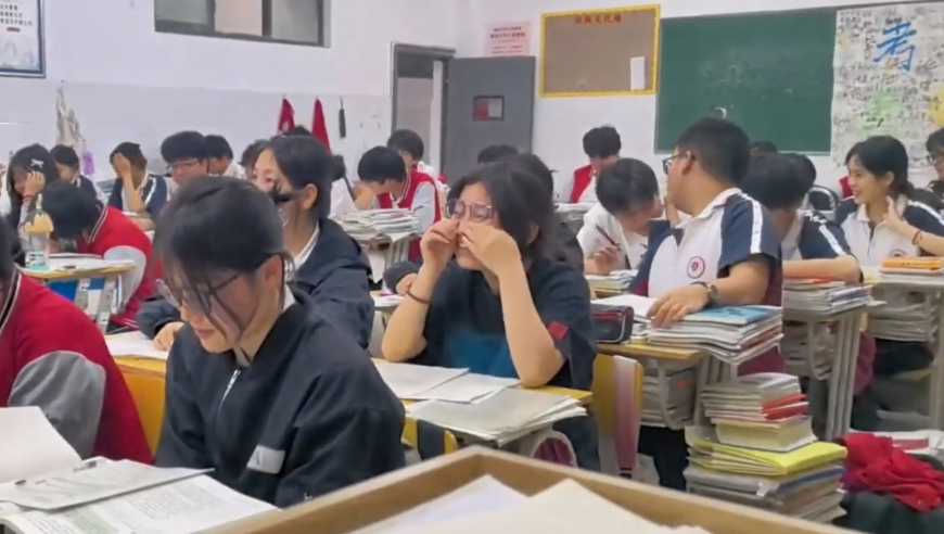 校方谈猫咪尸体被塞学生课桌,开码香港网站今晚开什么号码,确保成语解释落实的问题_标配版V12.26